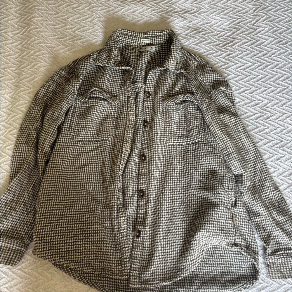 Houndstooth Button-Up Shirt/Jacket